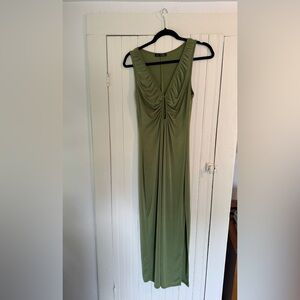 Elegant Green Sleeveless Dress